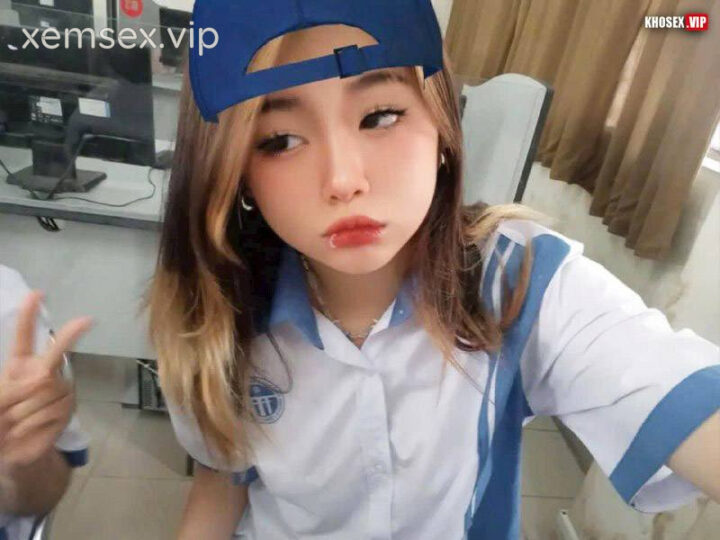 Ảnh 9 của Lộ clip sex đụ em sinh viên sướng căng mông