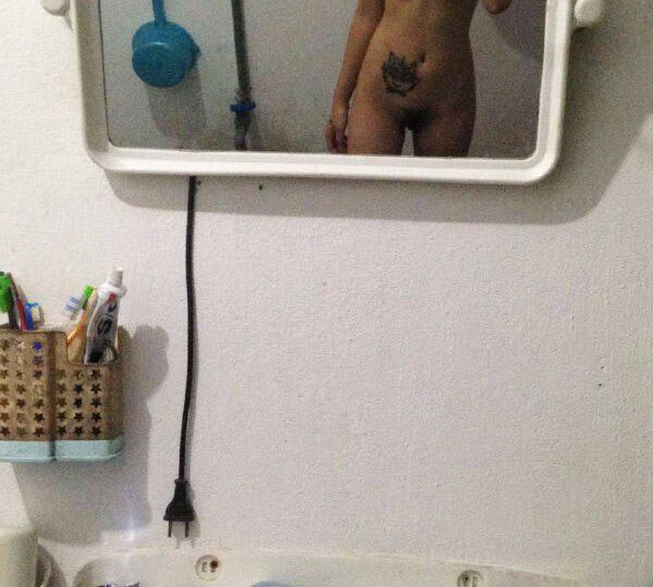 Ảnh 4 của Lồn em khít mà anh dập mạnh làm em sướng